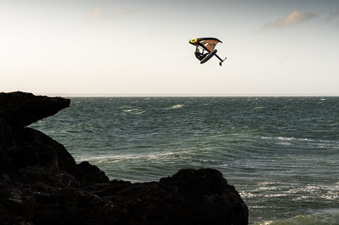 Duotone_Wing_Foiling_Unit-SLS_Action-Shots_31