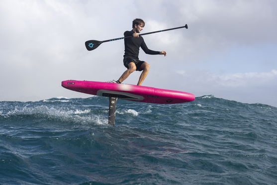 Duotone_Wing_Foiling_Downwinder-Air_Action-Shots_2