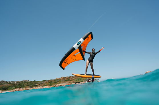 Duotone_Wing_Foiling_Sky-Free-DST_Action-Shots_6