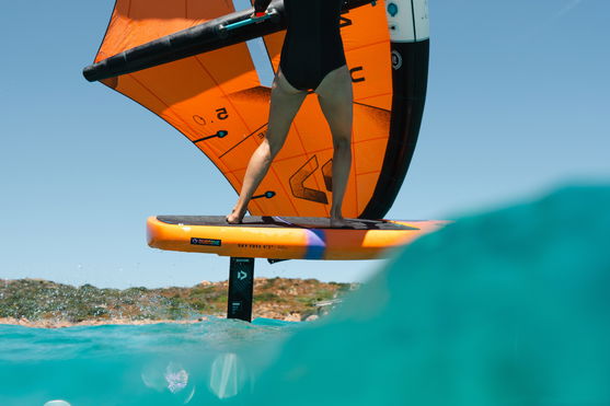 Duotone_Wing_Foiling_Sky-Free-DST_Action-Shots_8
