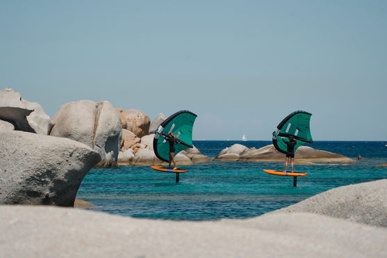 Duotone_Wing_Foiling_Sky-Free-DST_Action-Shots_4