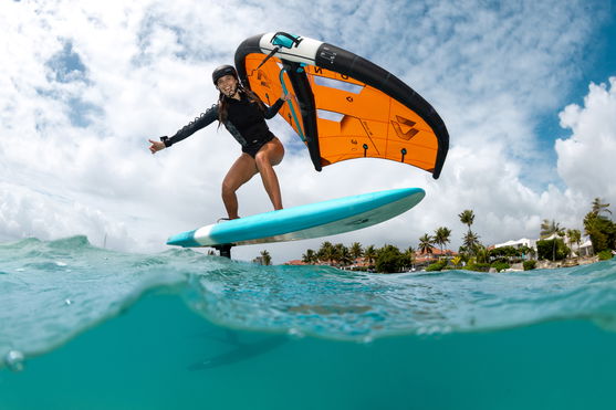 Duotone_Wing_Foiling_Sky-Start-DST_Action-Shots_1