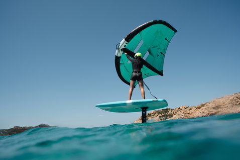 Duotone_Wing_Foiling_Sky-Start-DST_Action-Shots_6