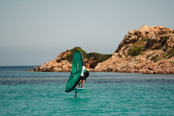 Duotone_Wing_Foiling_Sky-Start-DST_Action-Shots_7