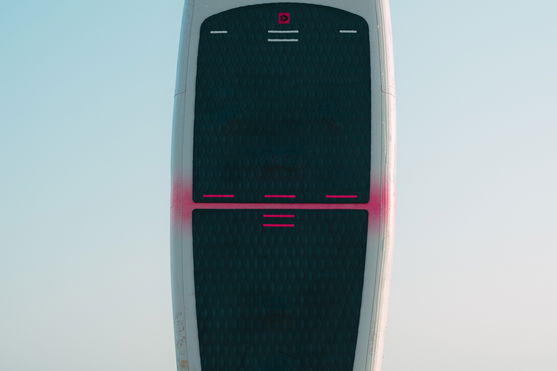 Duotone_Wing_Foiling_Skybrid-Air_Action-Shots_5