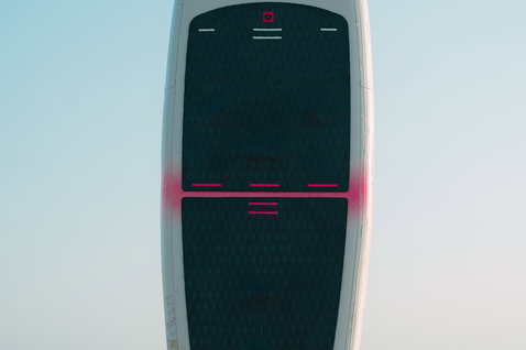 Duotone_Wing_Foiling_Skybrid-Air_Action-Shots_5