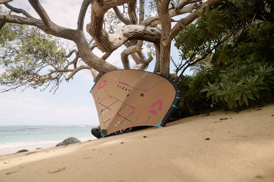 Duotone_Wing_Foiling_Float-SLS_Action-Shots_7