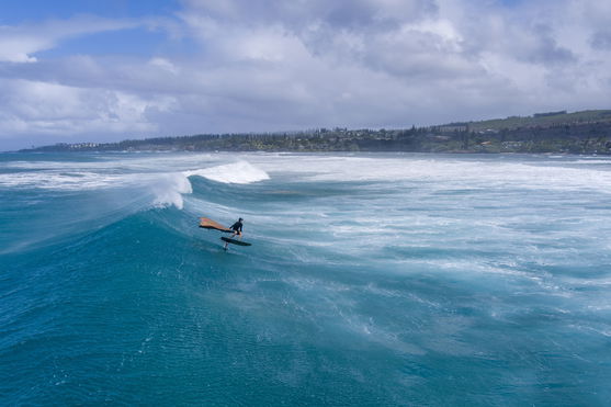 Duotone_Wing_Foiling_Float-SLS_Action-Shots_1
