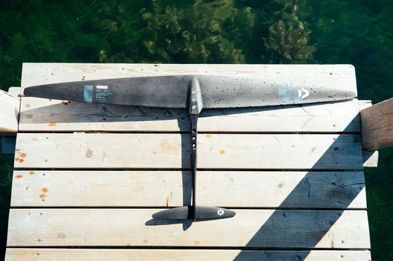 Duotone_Wing_Foiling_Front-Wing-AMP-2.0-SLS_Action-Shots_17