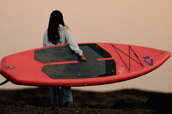 Duotone_SUP_iSUP-Grace-Air-SLS_Action-Shots_7