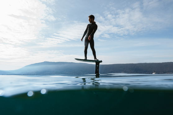 Duotone_Wing_Foiling_Strider-SLS_Action-Shots_2