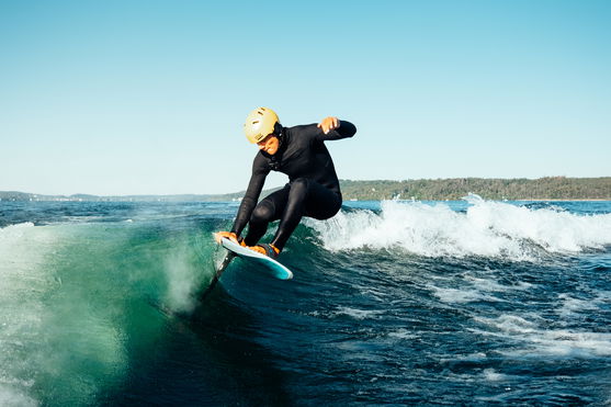 Duotone_Wing_Foiling_Strider-SLS-Wake_Action-Shots_8