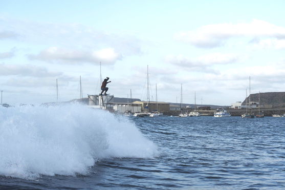 Duotone_Wing_Foiling_Strider-SLS-Wake_Action-Shots_11