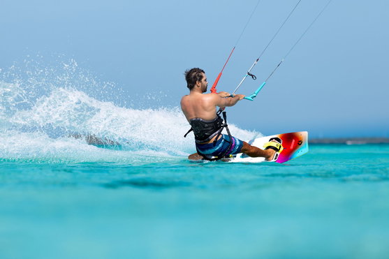 Duotone_Kiteboarding_Evo-Performance-Bundle_Action-Shots_3