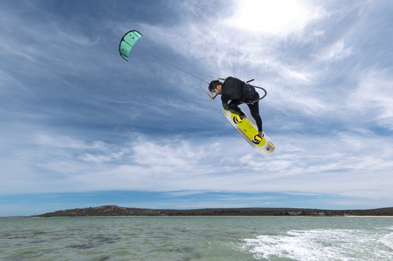 Duotone_Kiteboarding_Evo-Performance-Bundle_Action-Shots_5