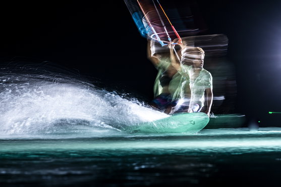 Duotone_Kiteboarding_Neo-Wave-Bundle_Action-Shots_3