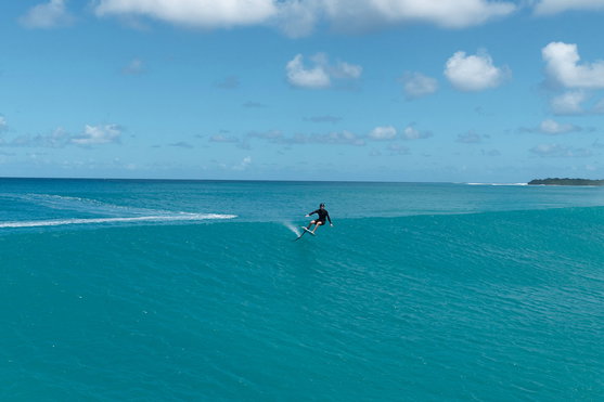 Duotone_Foiling_&_Electric_MIDFISH_Action-Shots_8