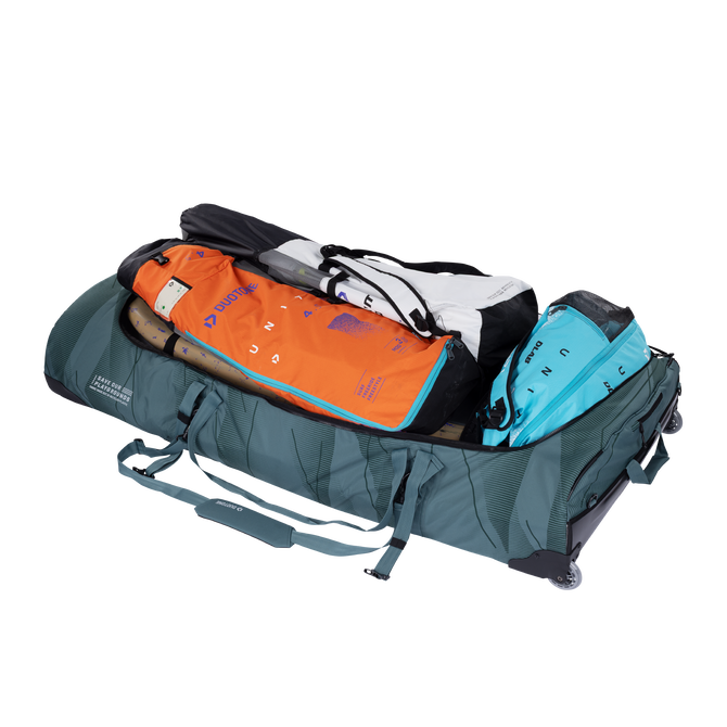 Sac de voyage Duotone Team Bag kiteboarding 165 cm en sarcelle, ouvert avec sacs de kite et de planche