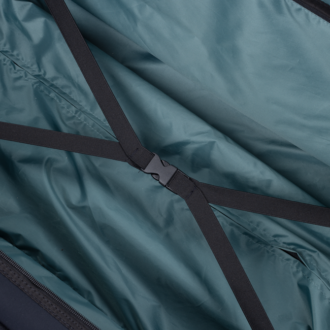 Detalhe do sistema de alças da mala de viagem Duotone Travelbag em petróleo escuro